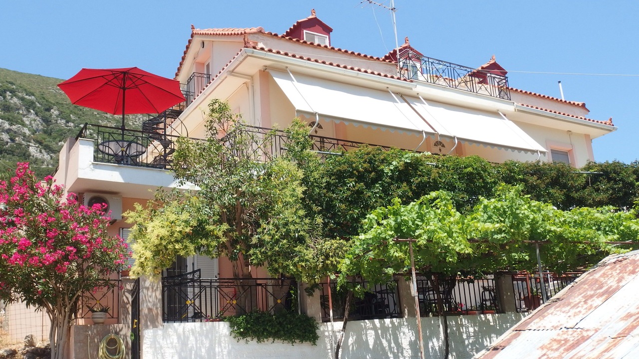 Photo of Outdoor in Zola