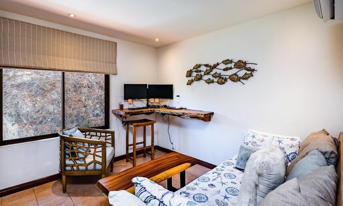 Photo of Livingroom in Potrero