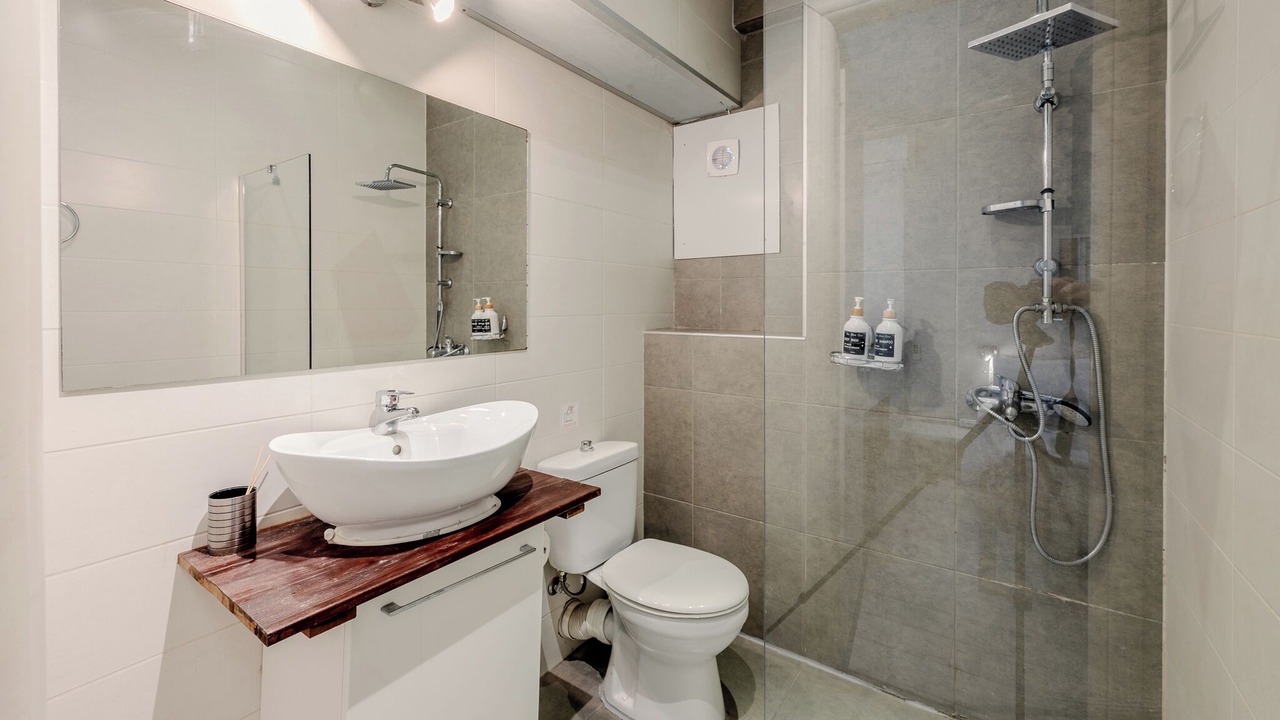 Photo of Bathroom in Kerameikos