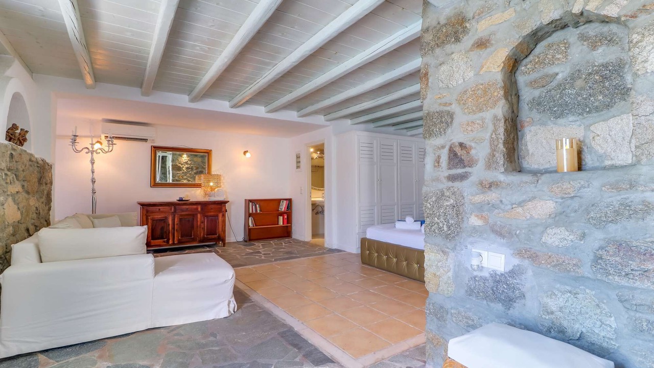 Photo of Bedroom in Houlakia