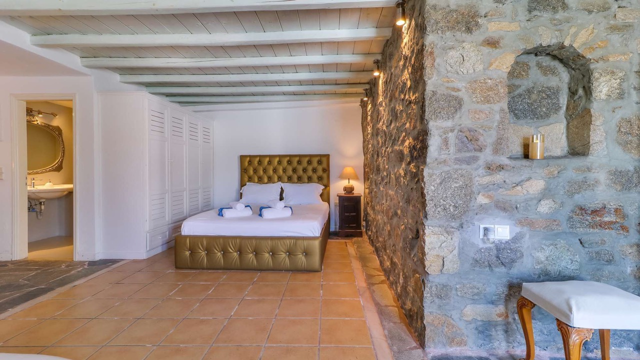 Photo of Bedroom in Houlakia