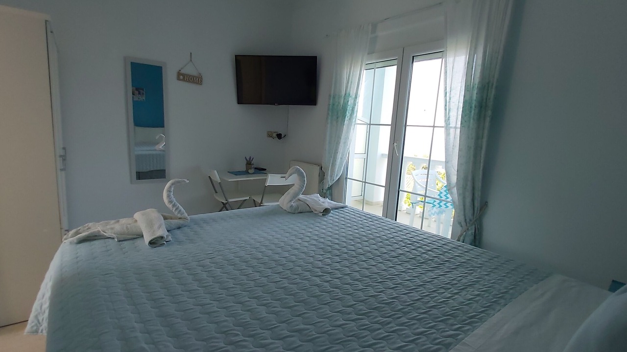Photo of Bedroom in Agios Stefanos Avliotes