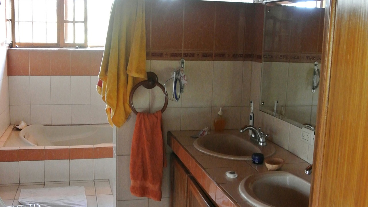 Photo of Bathroom in Escazu