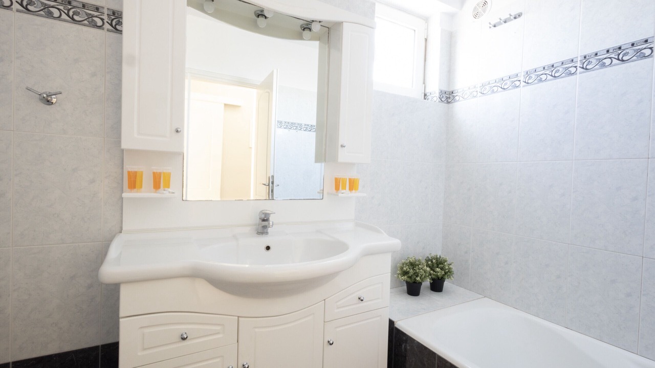 Photo of Bathroom in Kinosargous