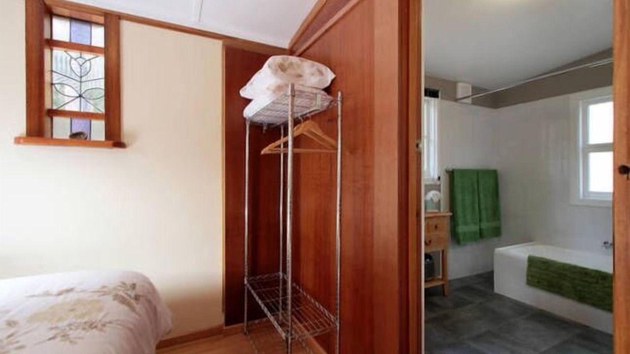 Photo of Bedroom in Flowerpot