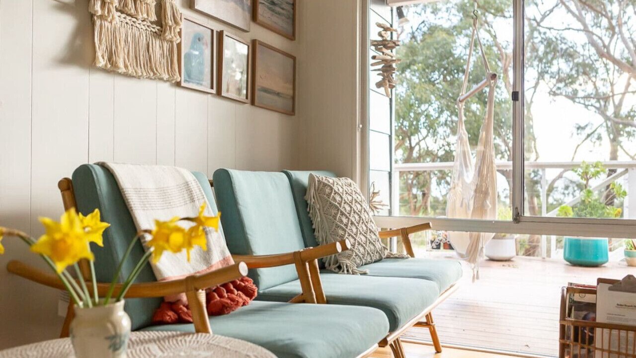 Photo of Livingroom in White Beach