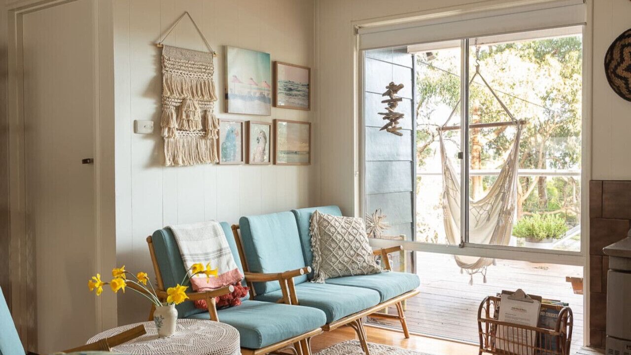 Photo of Livingroom in White Beach