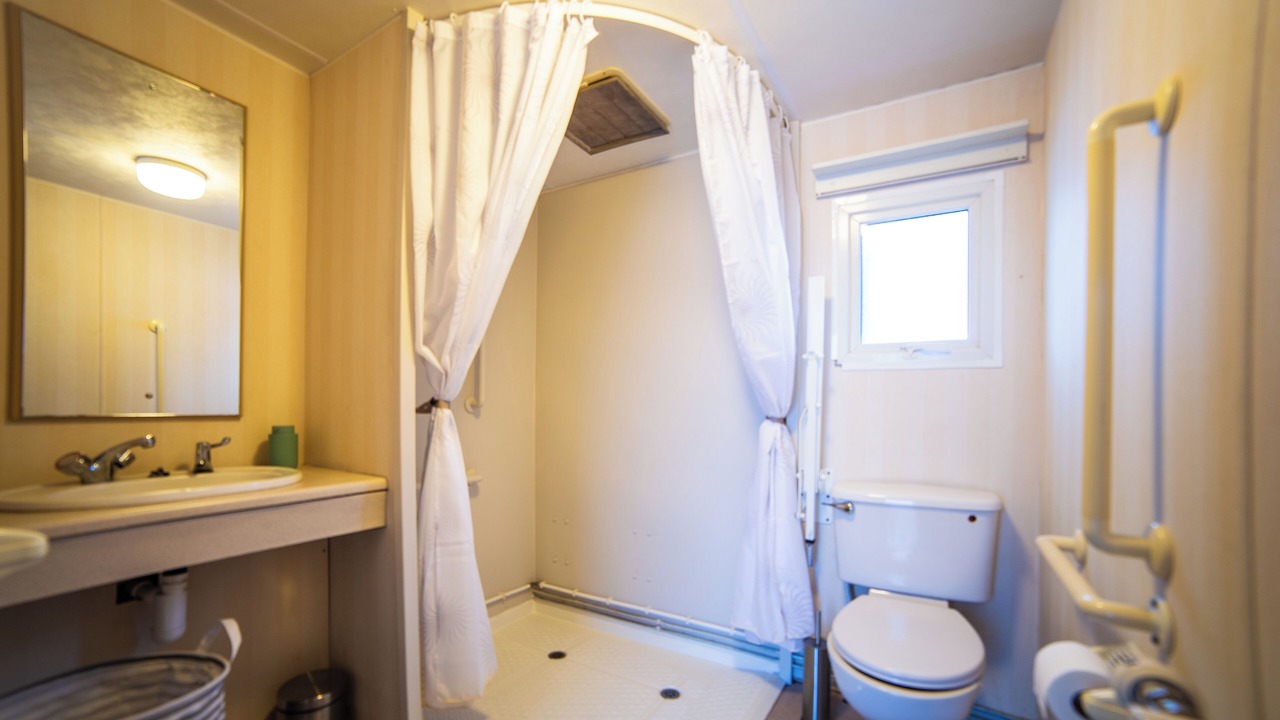 Photo of Bathroom in Dalvik