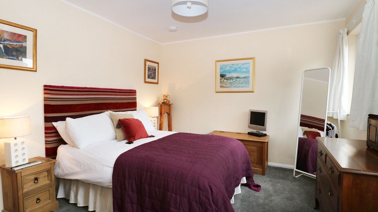 Photo of Bedroom in Glenelg