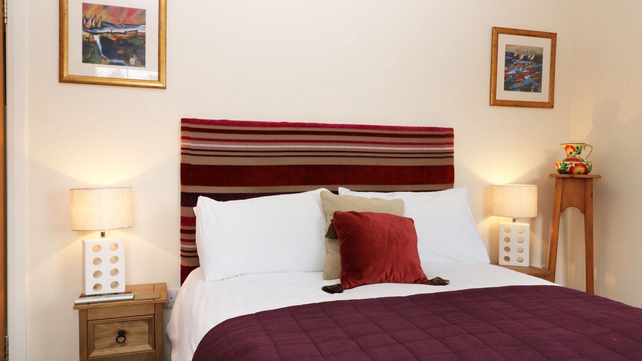 Photo of Bedroom in Glenelg