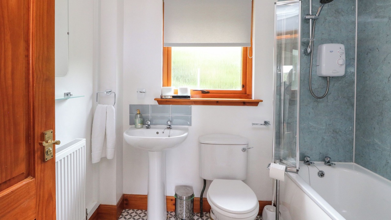 Photo of Bathroom in Morar