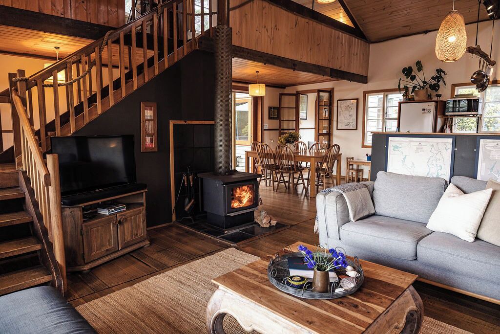 Photo of Livingroom in Alonnah
