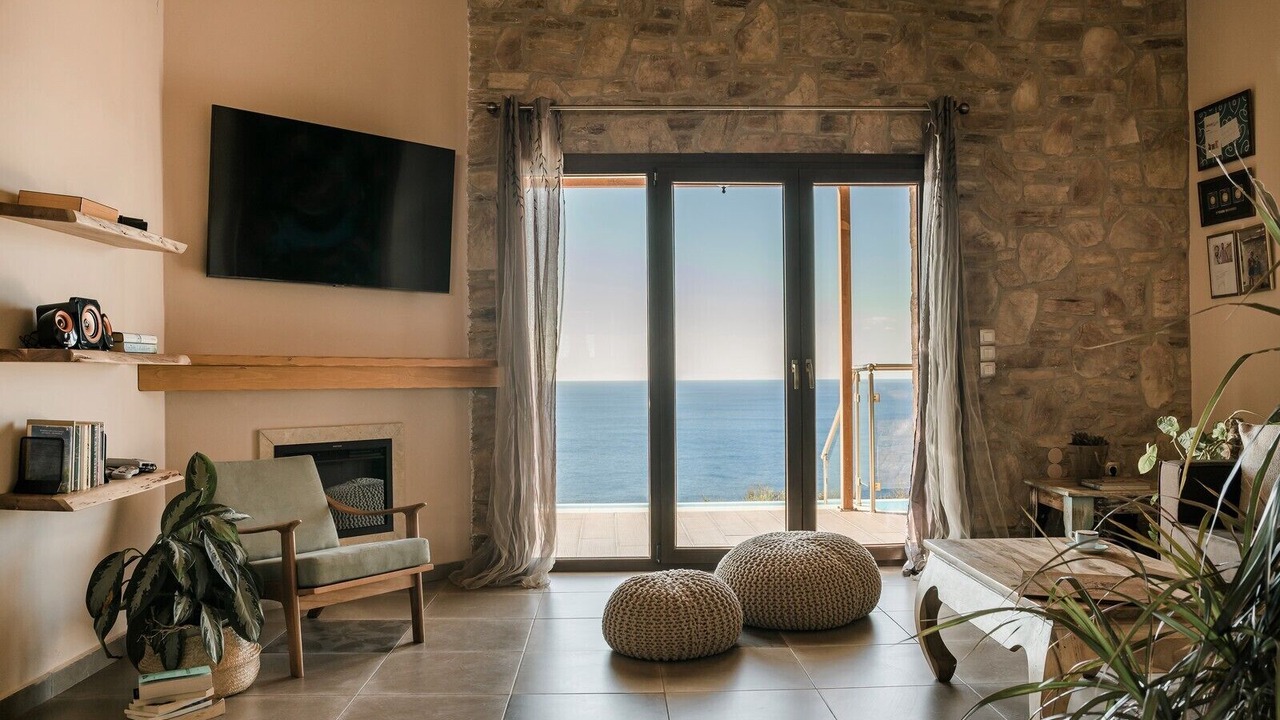 Photo of Livingroom in Erisos