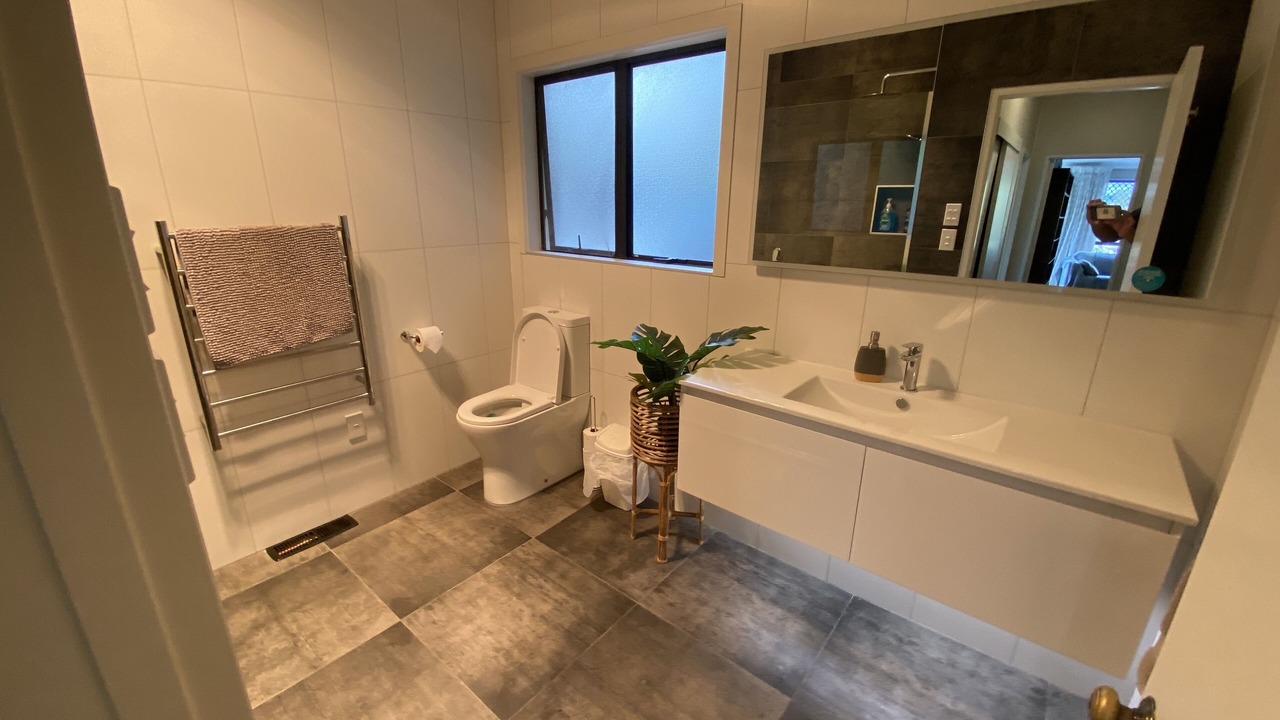 Photo of Bathroom in Kawaha Point