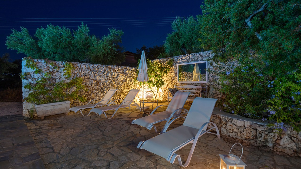 Photo of Patio Balcony in Korithi