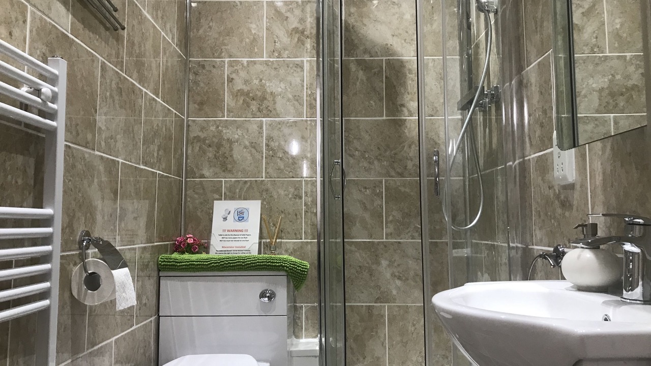 Photo of Bathroom in Tollcross