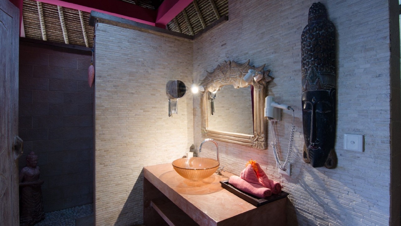 Photo of Bathroom in Kampial