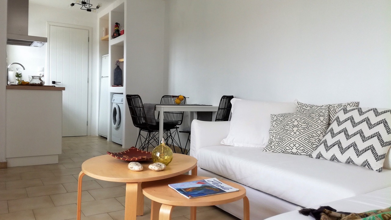 Photo of Livingroom in Parasporos