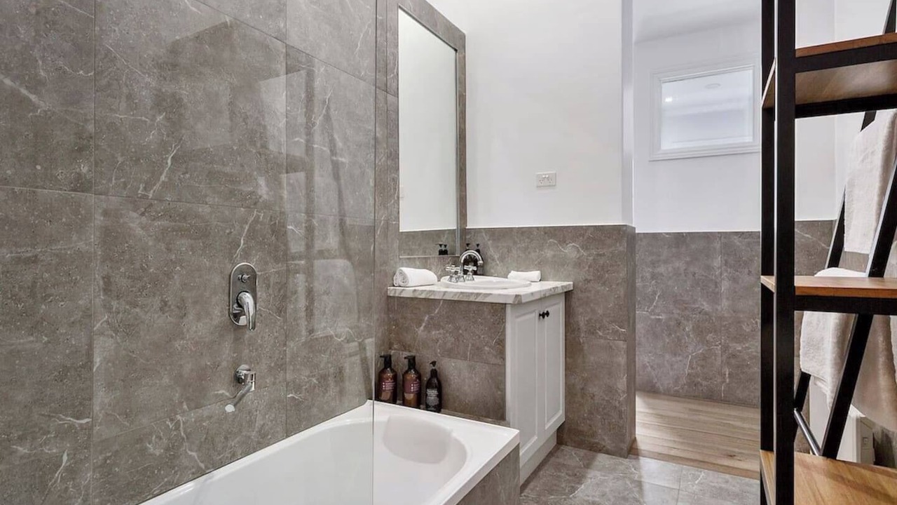 Photo of Bathroom in Battery Point