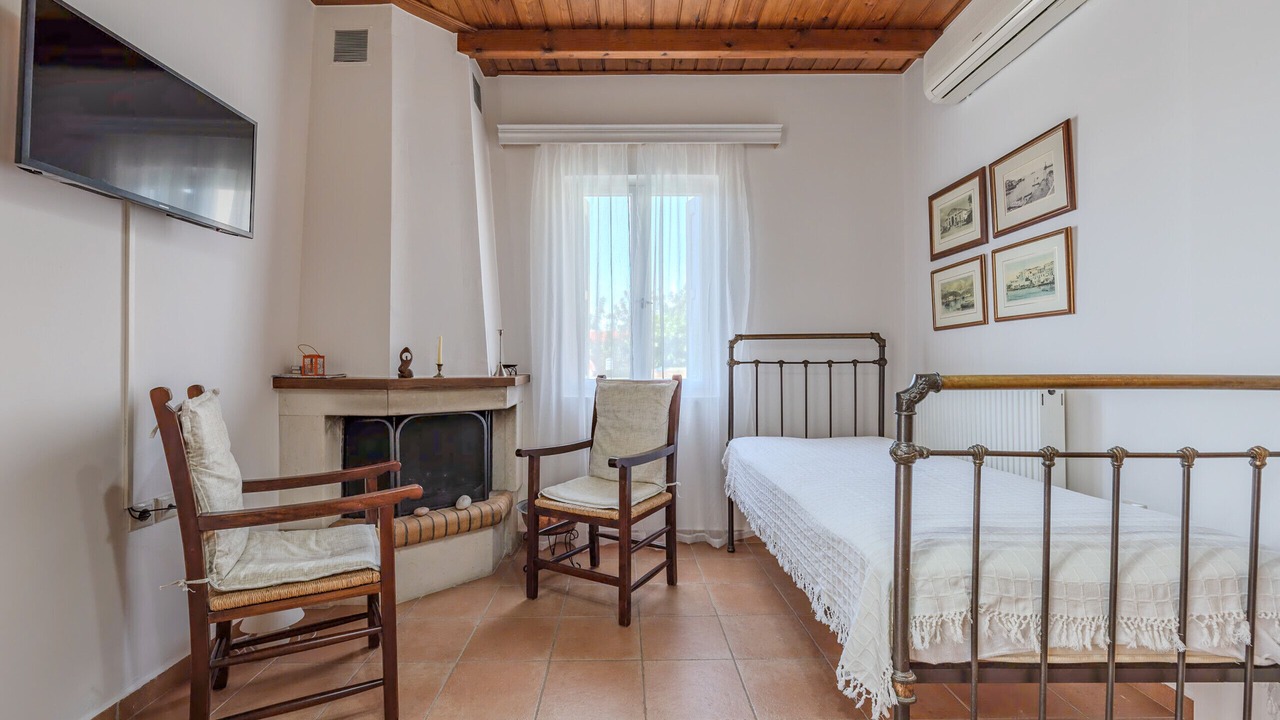 Photo of Livingroom in Douliana