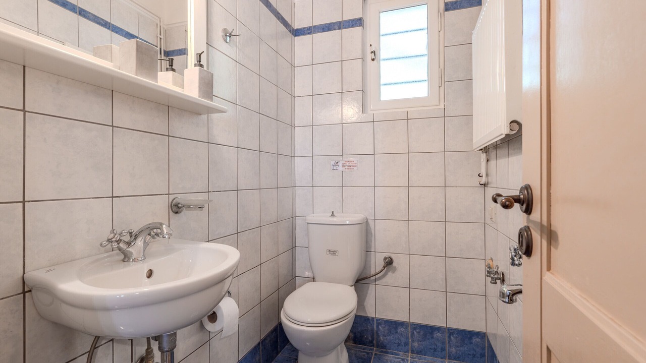 Photo of Bathroom in Douliana