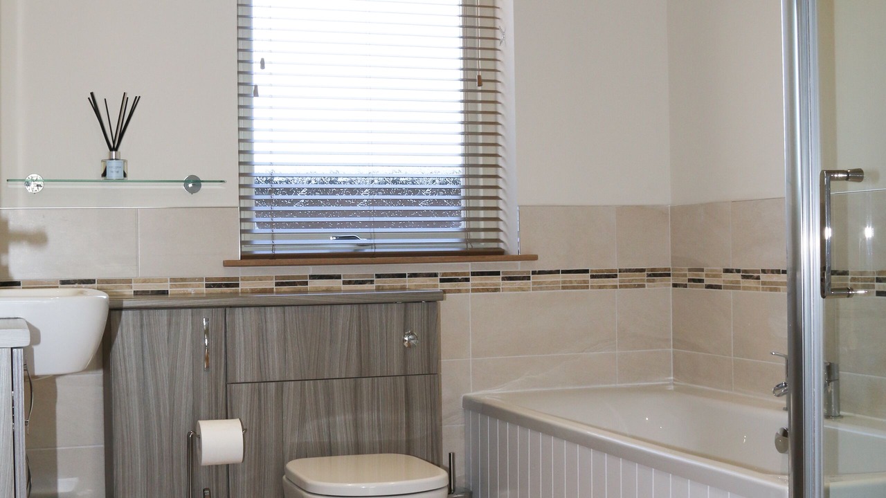 Photo of Bathroom in Laurencekirk