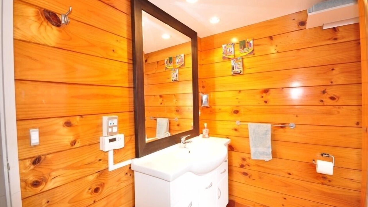Photo of Bathroom in Tikitere