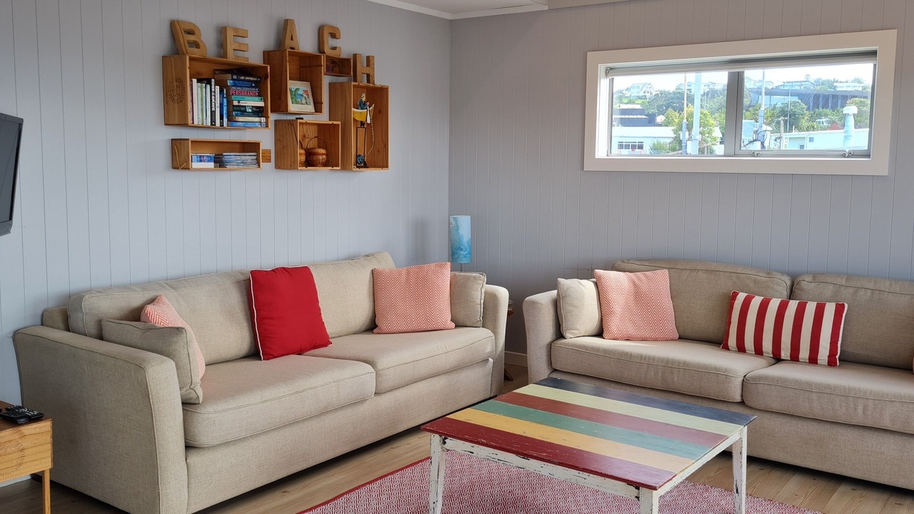 Photo of Livingroom in Oneroa