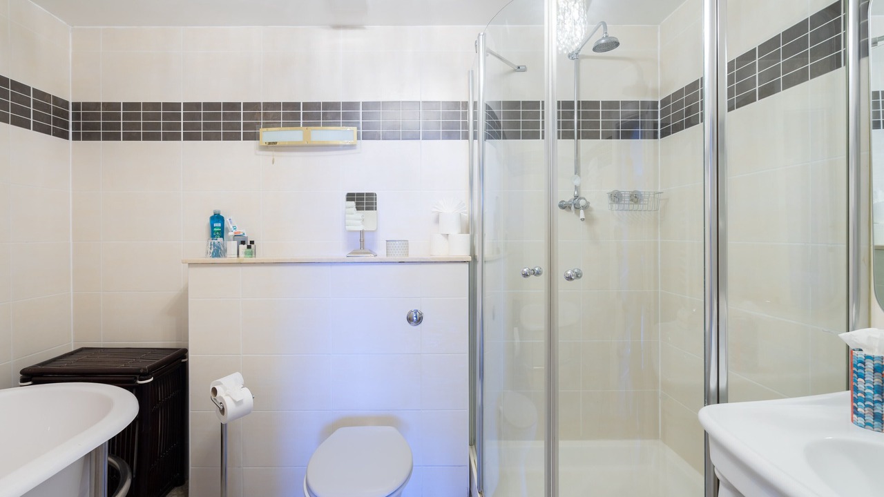 Photo of Bathroom in New Town