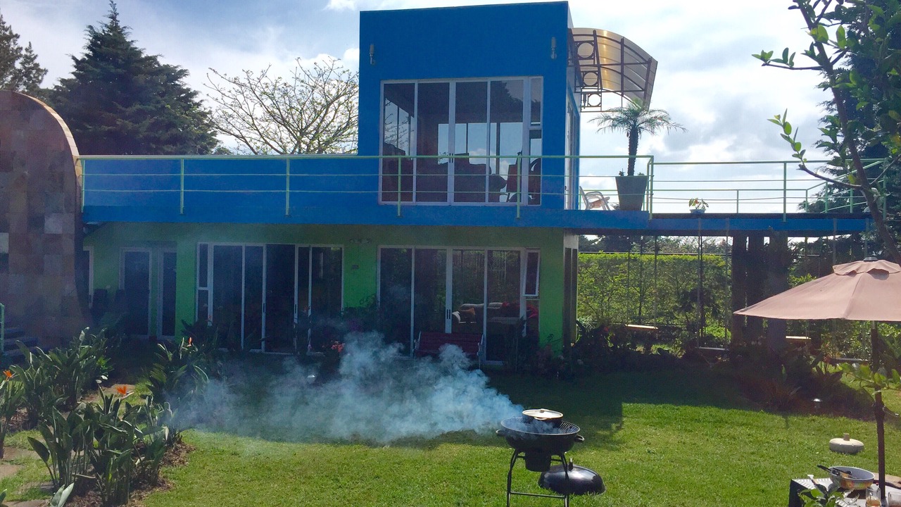 Photo of Outdoor in Roble