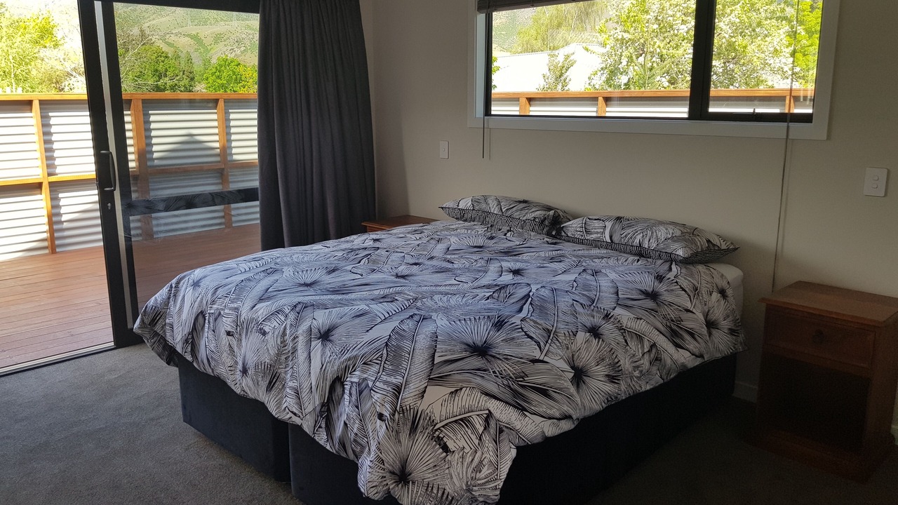 Photo of Bedroom in Lowburn
