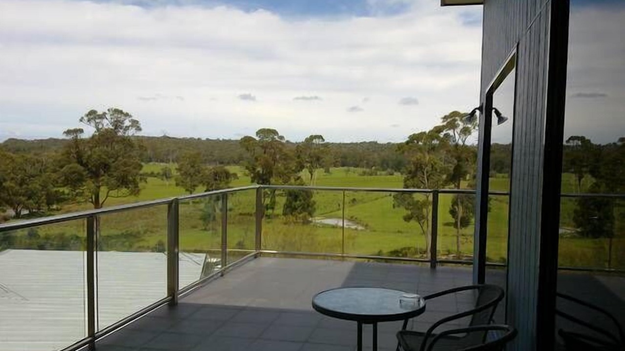 Photo of Patio Balcony in Eaglehawk Neck