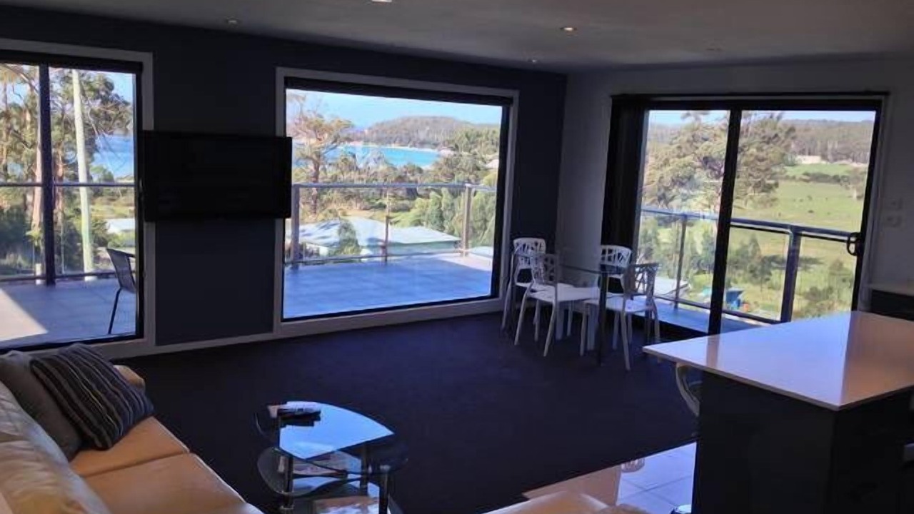 Photo of Livingroom in Eaglehawk Neck