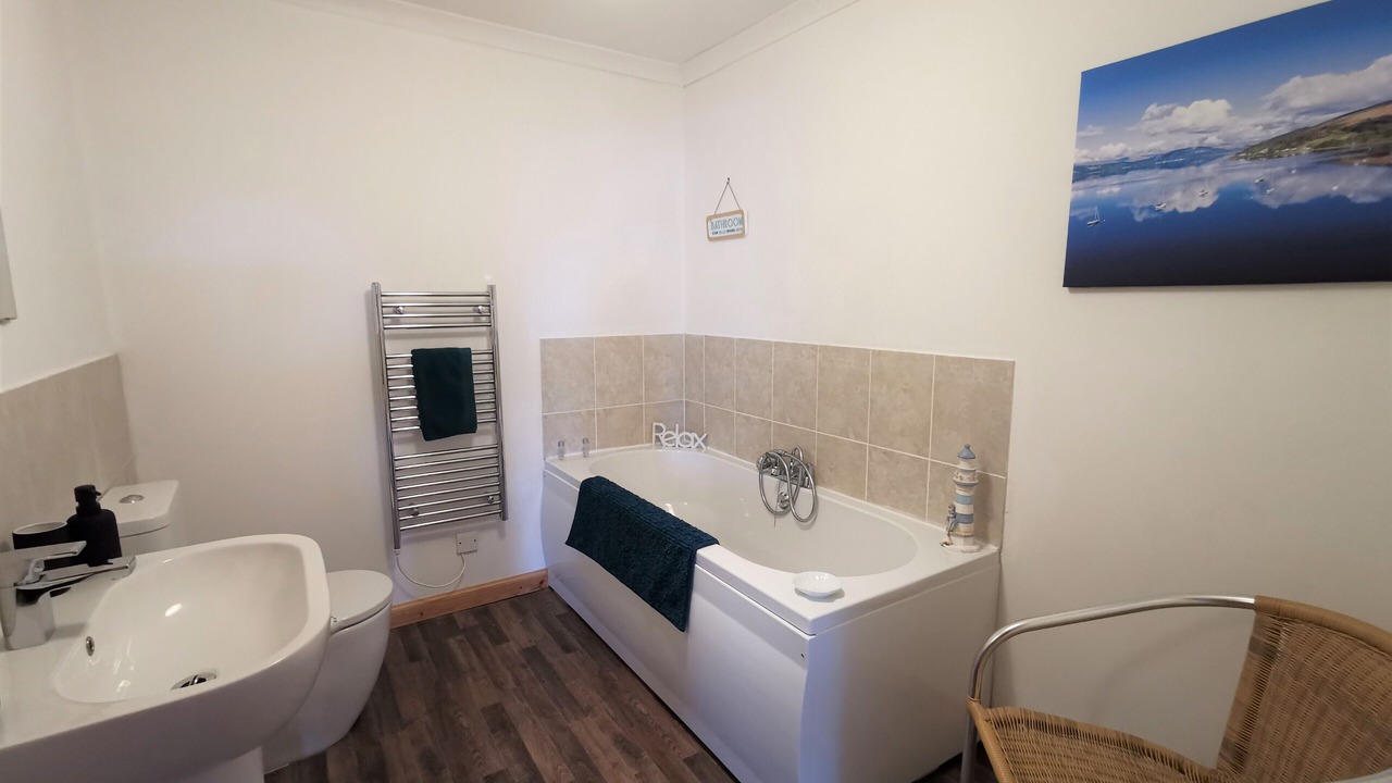 Photo of Bathroom in Cairndow