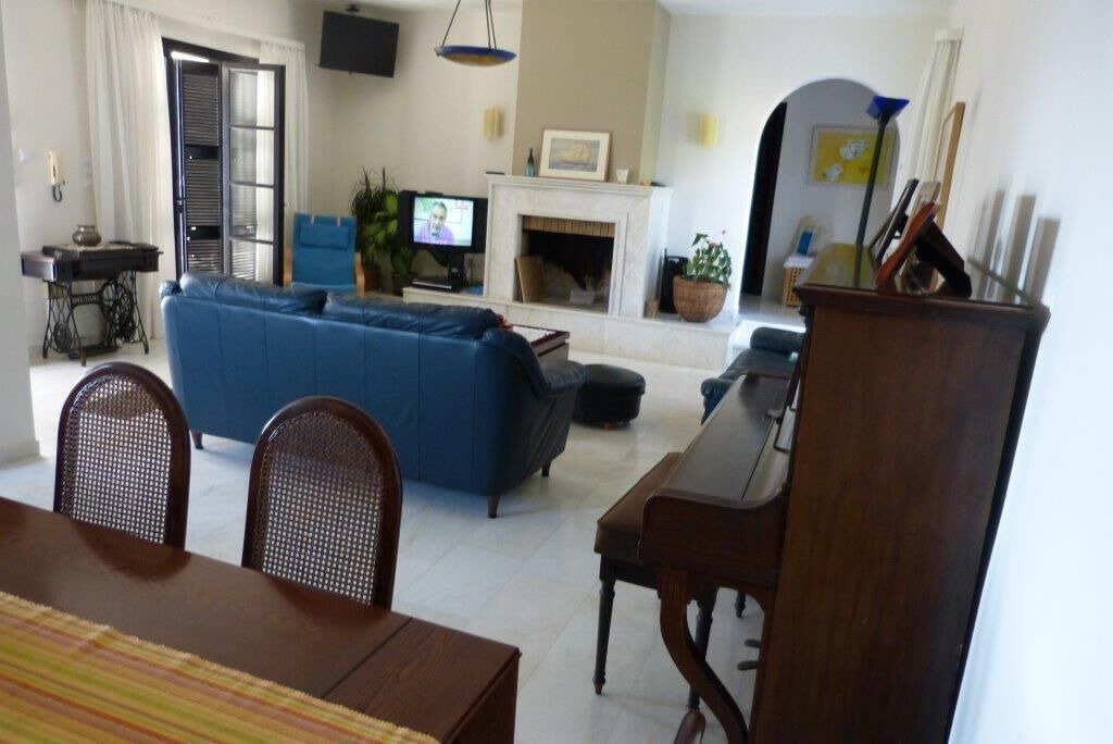 Photo of Livingroom in Skalani