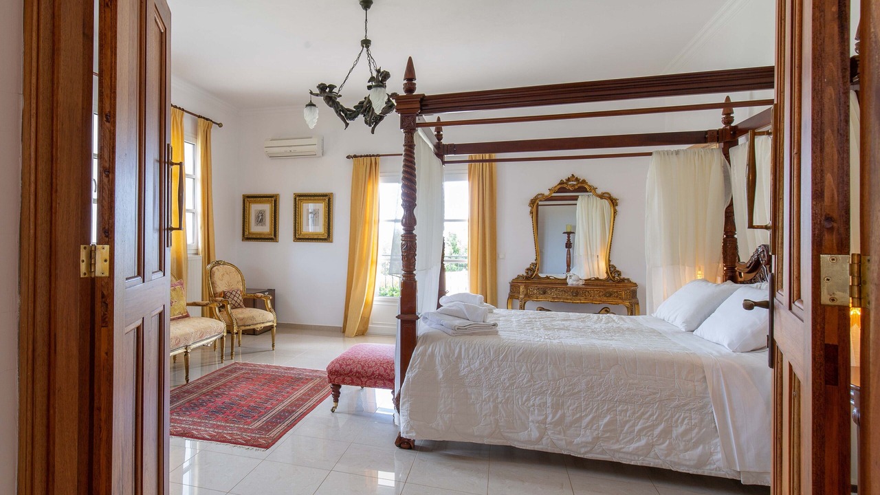 Photo of Bedroom in Karavados
