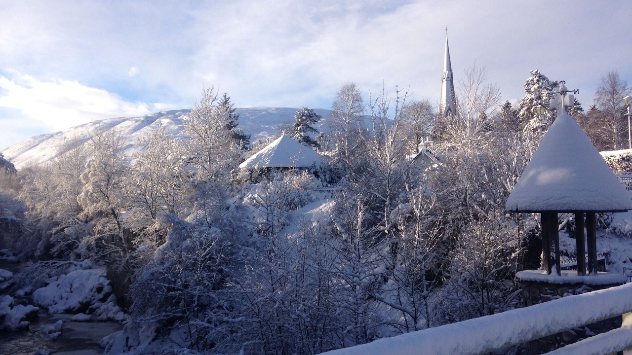 Photo of Others in Braemar