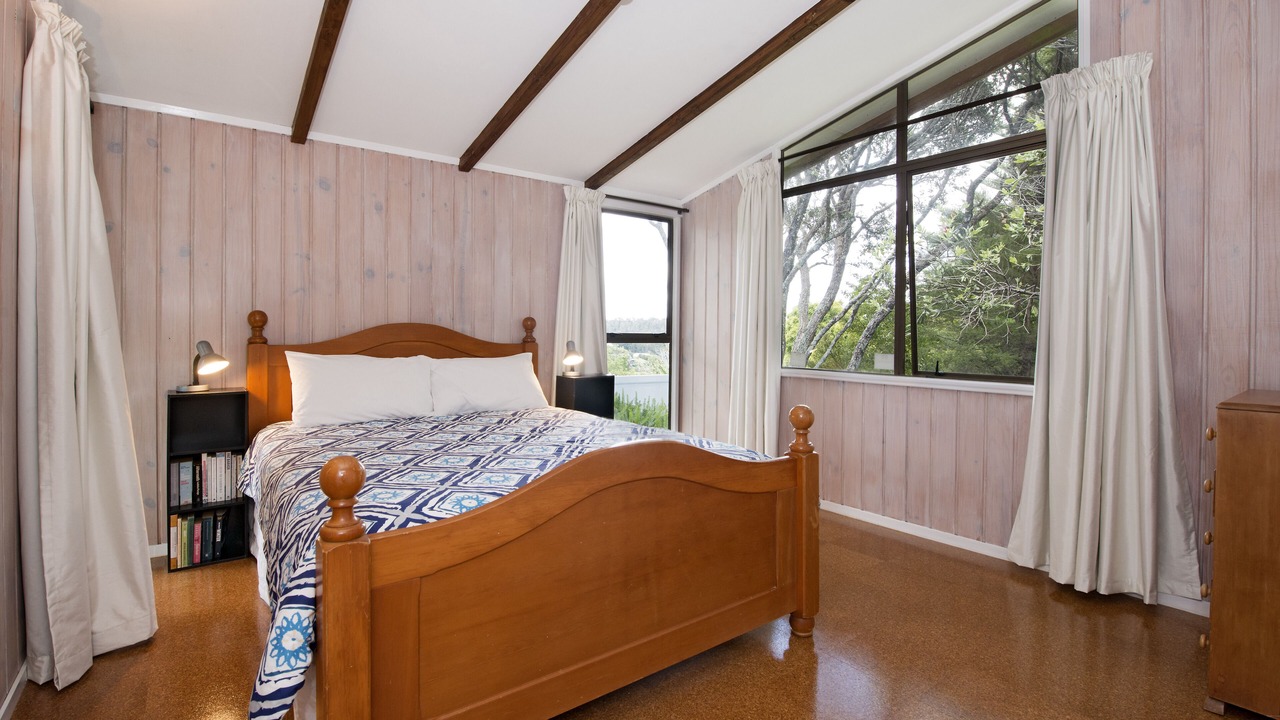 Photo of Bedroom in Russell