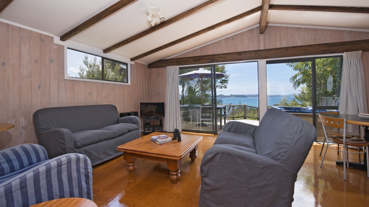Photo of Livingroom in Russell