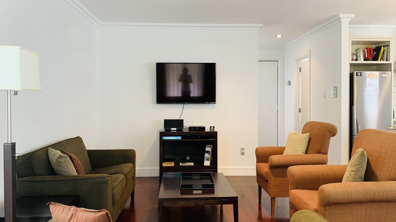 Photo of Livingroom in Russell