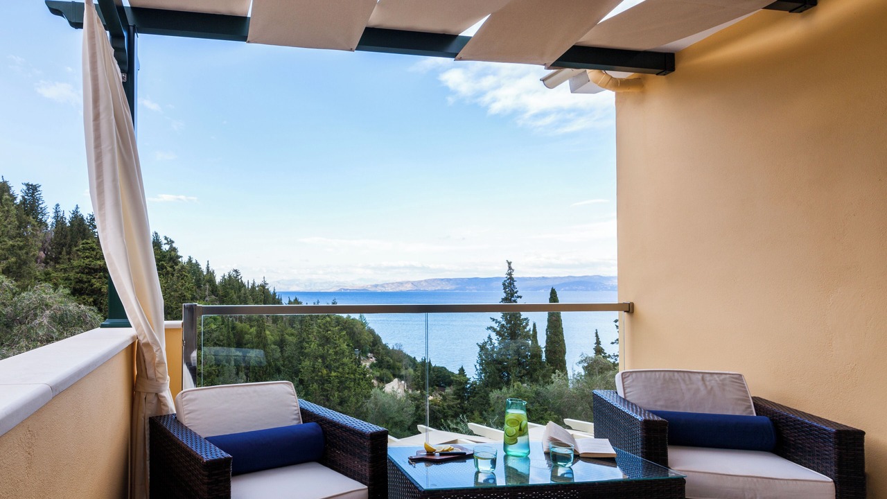 Photo of Patio Balcony in Monodendri