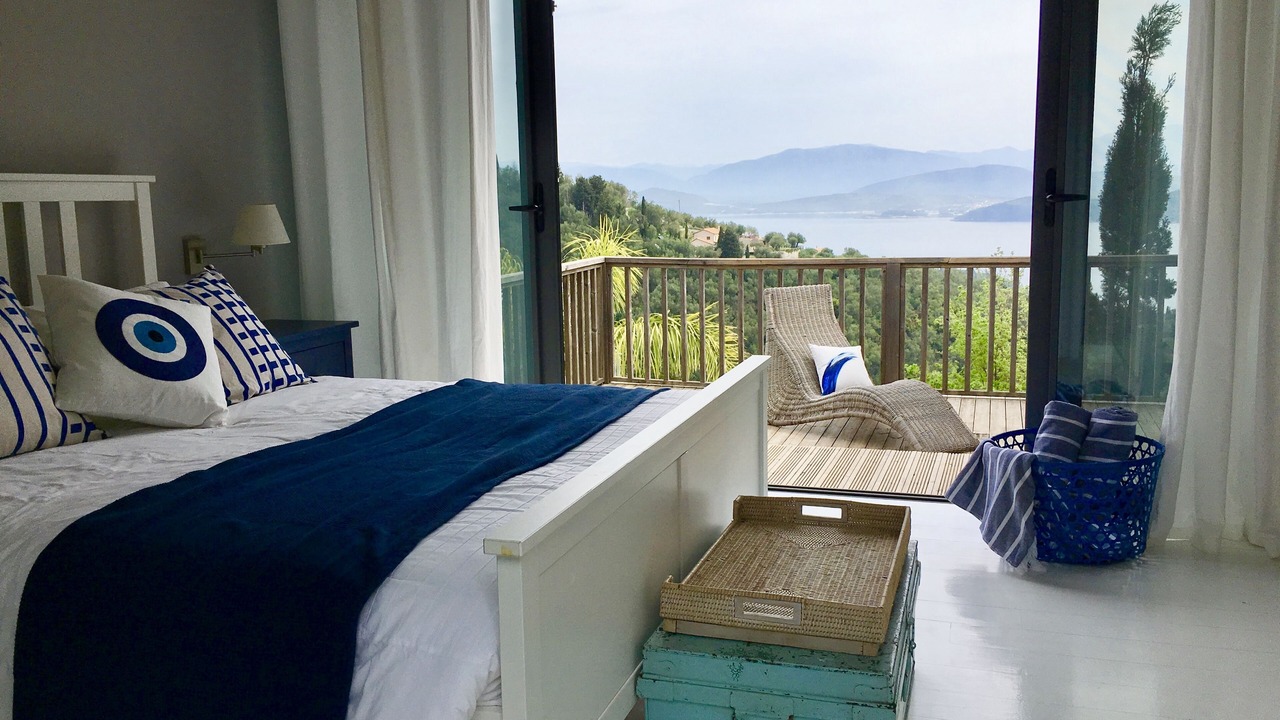 Photo of Bedroom in Petaleia