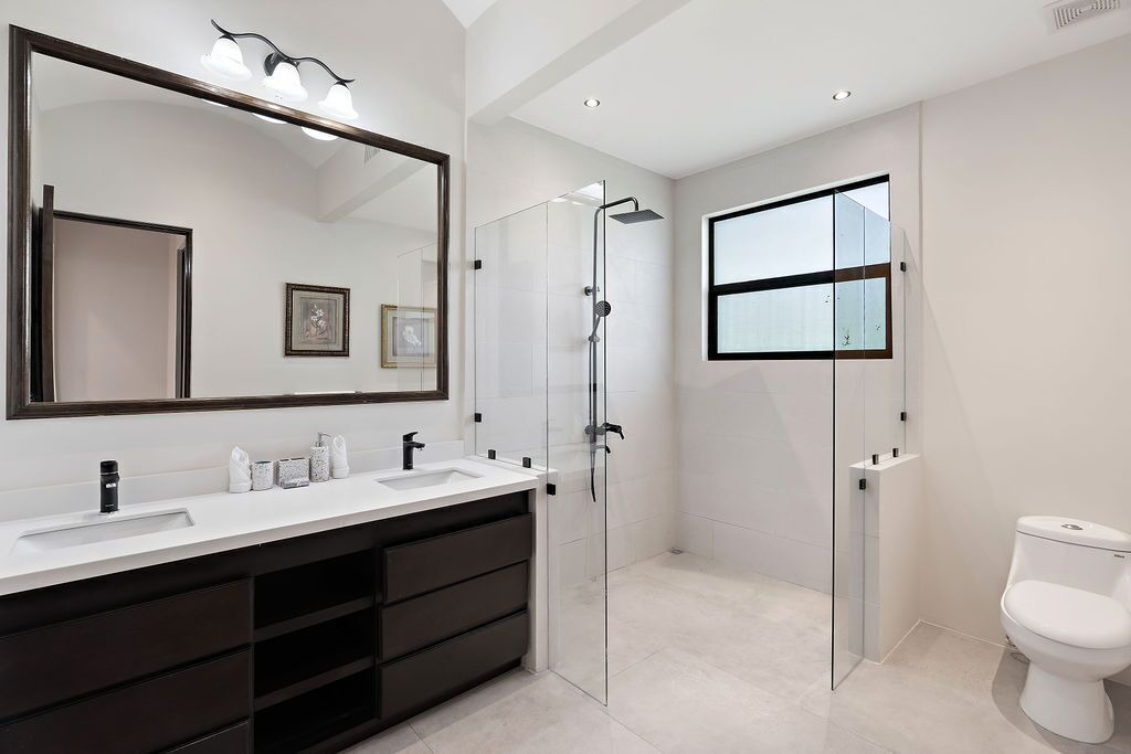 Photo of Bathroom in Tamarindo