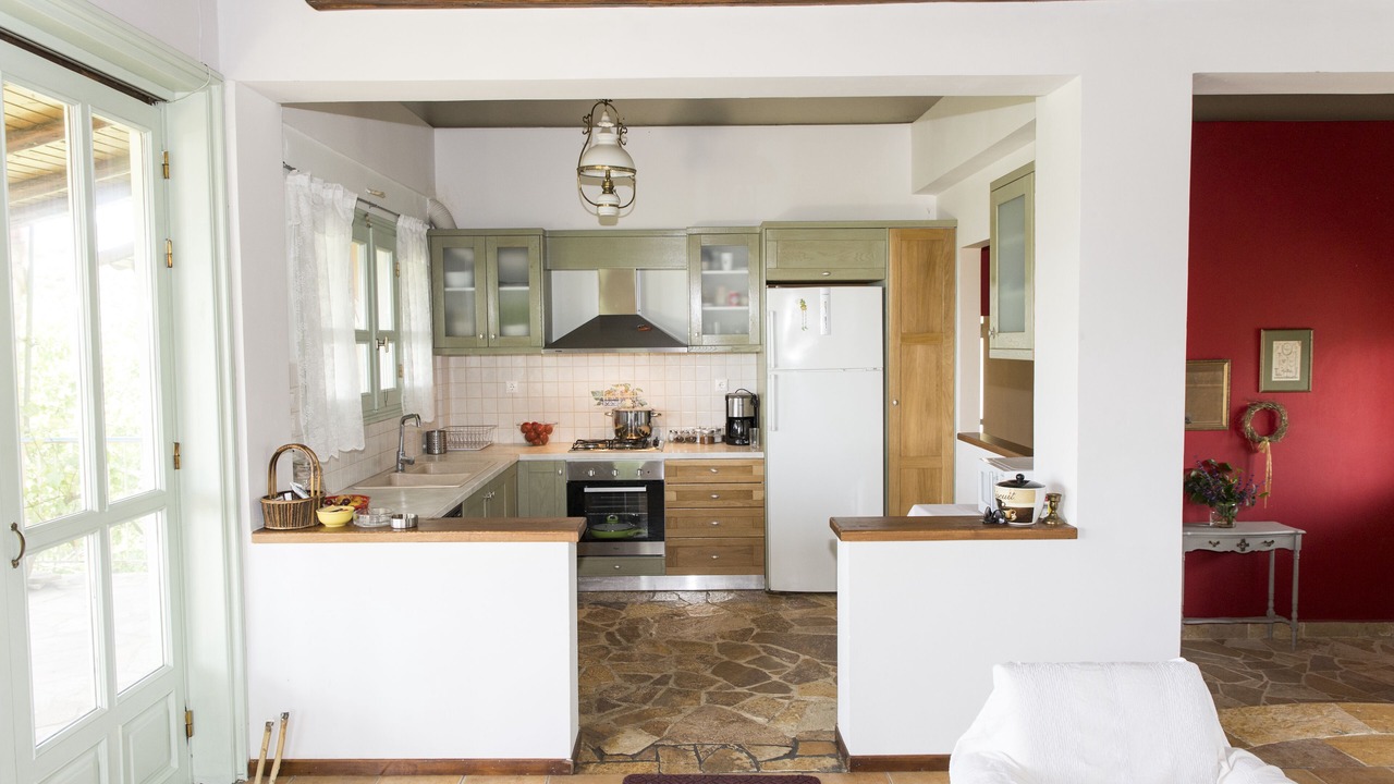 Photo of Kitchen in Krestena