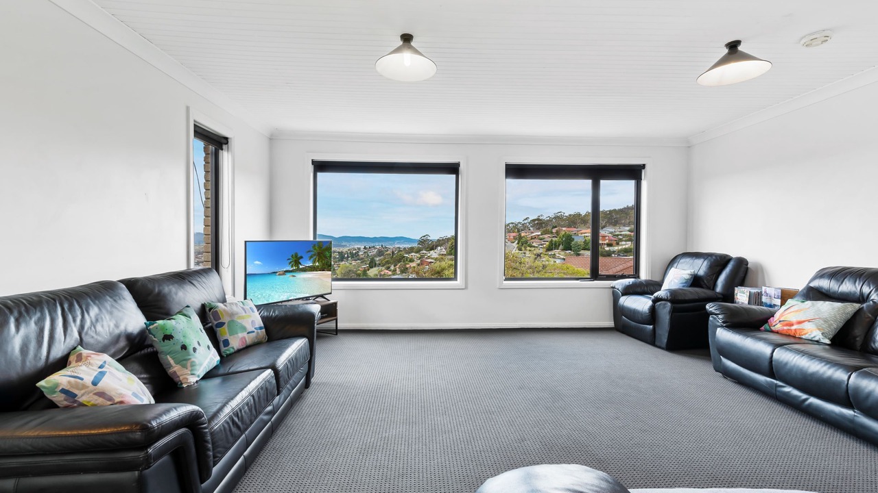 Photo of Livingroom in Lenah Valley
