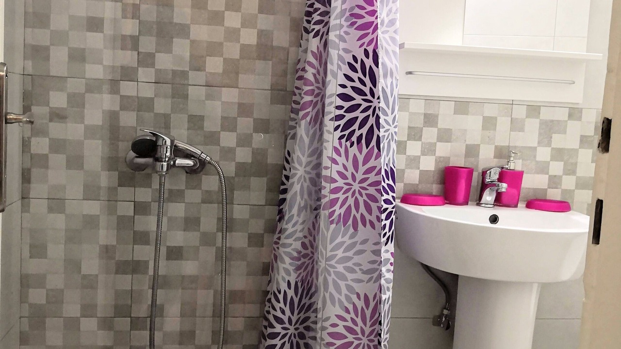 Photo of Bathroom in Neapoli