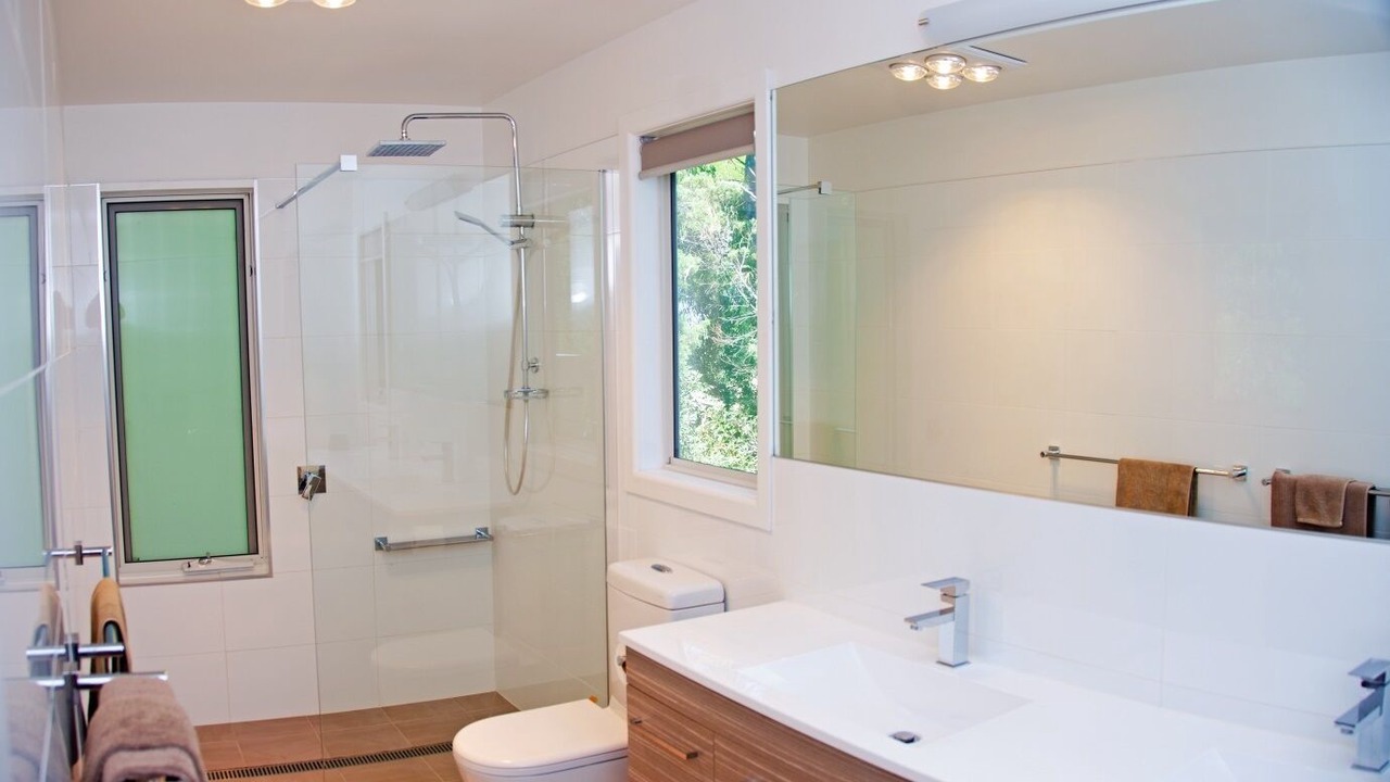 Photo of Bathroom in Spring Beach