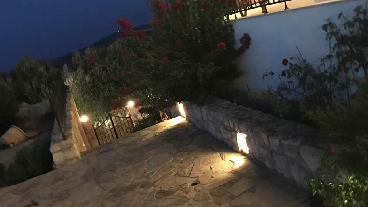 Photo of Outdoor in Prasas