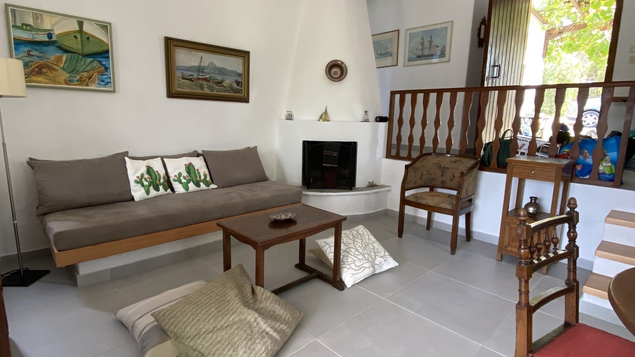Photo of Livingroom in Sithonia