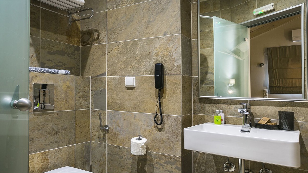 Photo of Bathroom in Skala